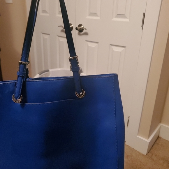 Purses - Picture 2 of 4